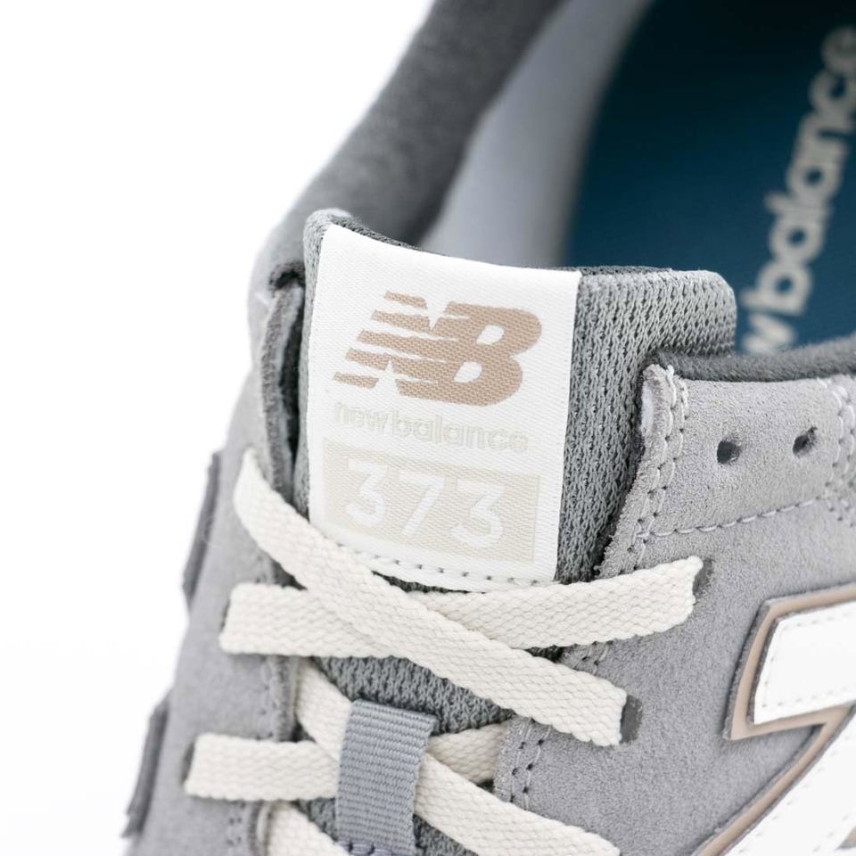 замшевые кроссовки new balance