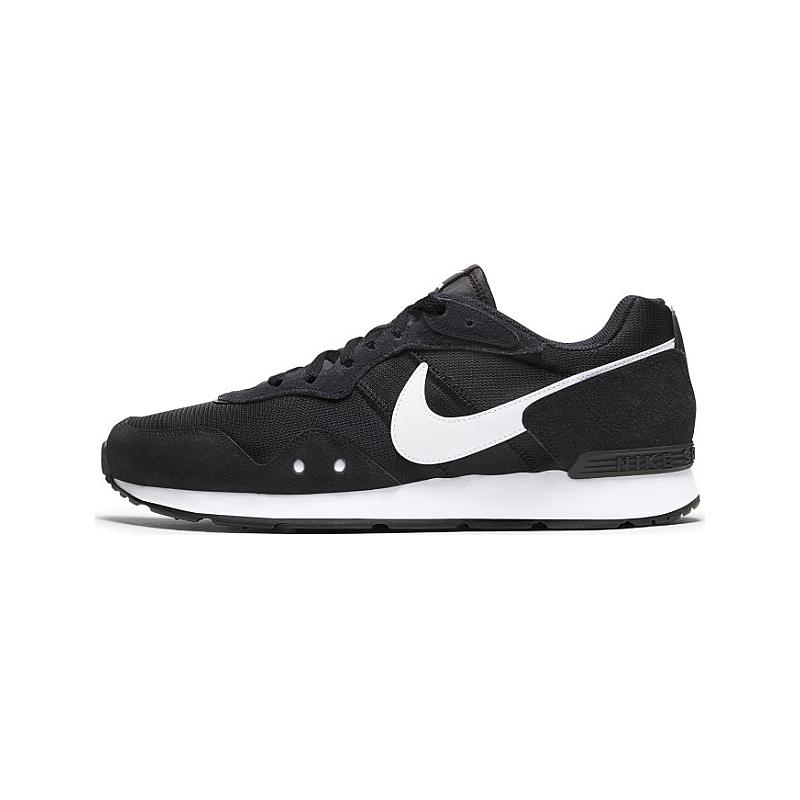Nike Venture Runner