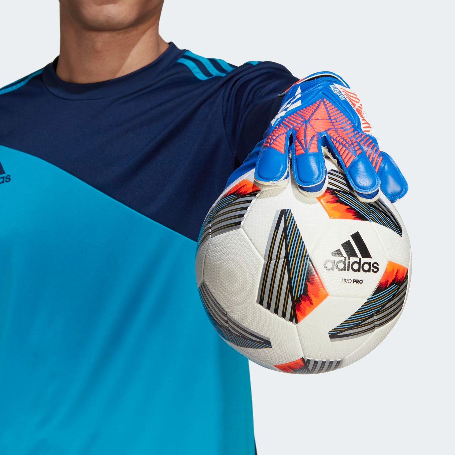 H43741 ADIDAS PREDATOR GL TRN