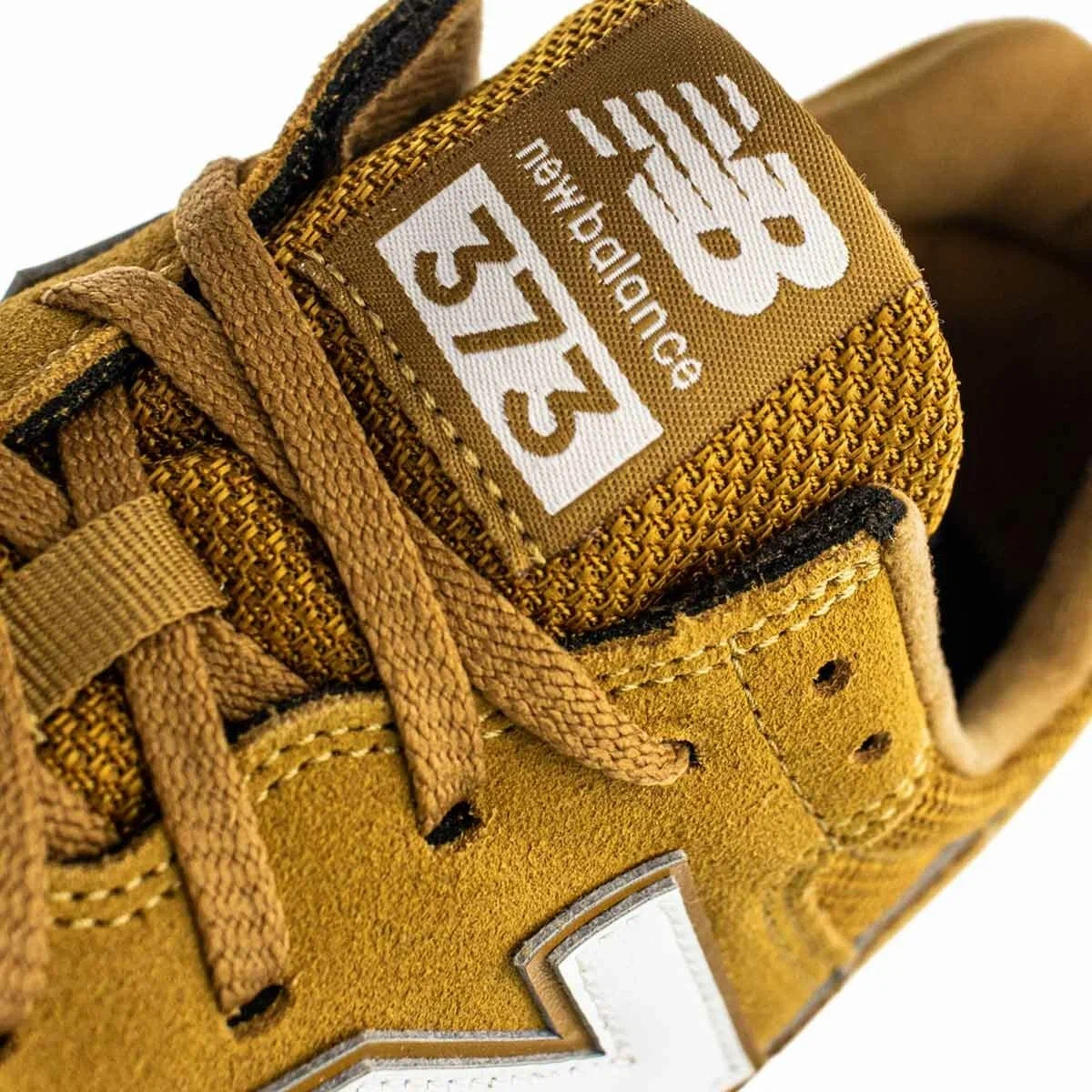 замшевые кроссовки new balance